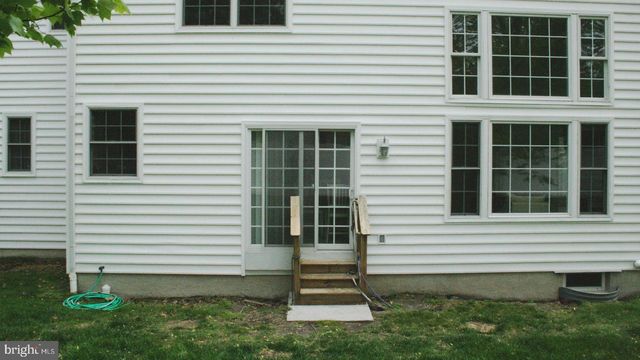 203 CYNWYD DR, Absecon, NJ 08201