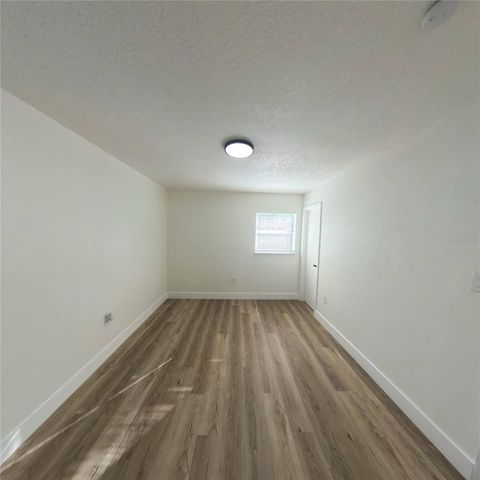 1098 LEEWAY COURT, Orlando, FL 32810