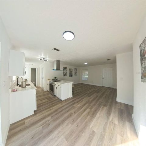 1098 LEEWAY COURT, Orlando, FL 32810