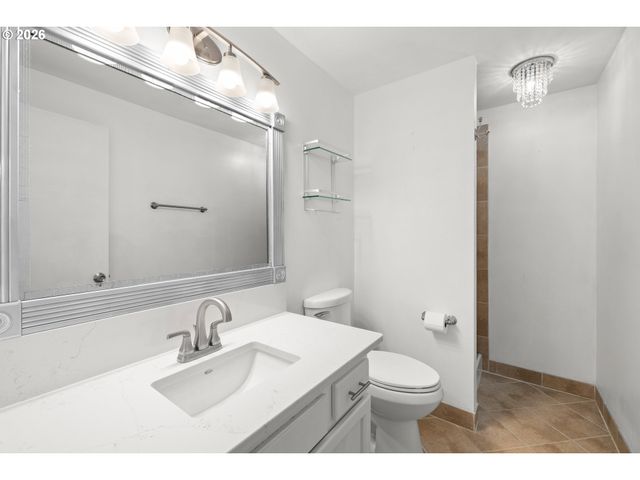 105 Se 165TH Ave, Portland, OR 97233