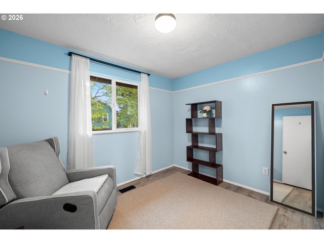 105 Se 165TH Ave, Portland, OR 97233