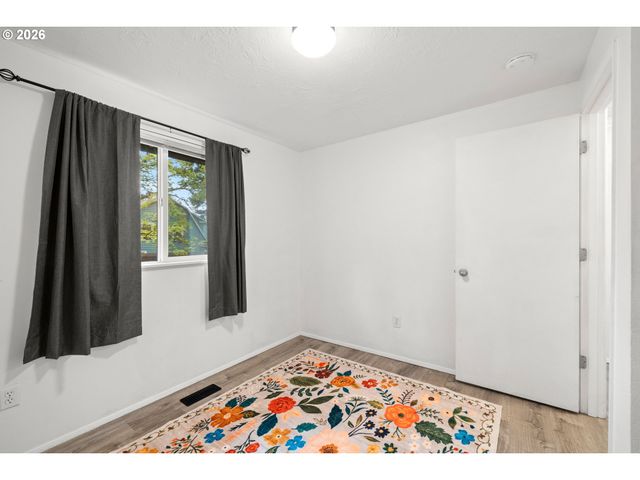 105 Se 165TH Ave, Portland, OR 97233
