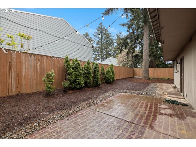 105 Se 165TH Ave, Portland, OR 97233