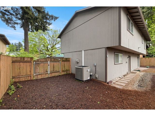 105 Se 165TH Ave, Portland, OR 97233