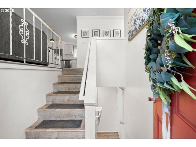 105 Se 165TH Ave, Portland, OR 97233