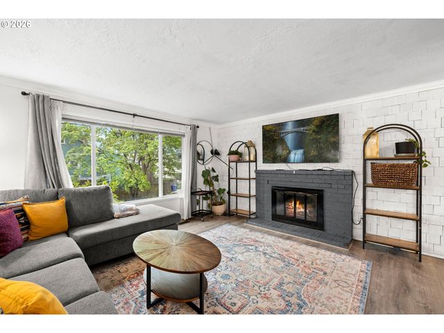 105 Se 165TH Ave, Portland, OR 97233