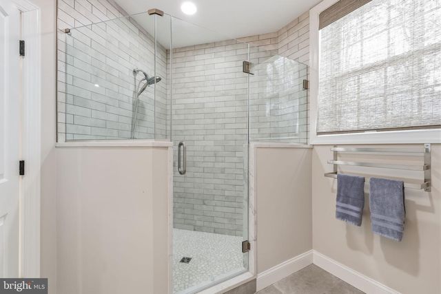 7 WOODLAND RD, Newtown, PA 18940