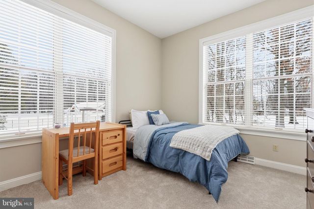 7 WOODLAND RD, Newtown, PA 18940