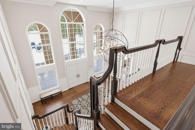 7 WOODLAND RD, Newtown, PA 18940