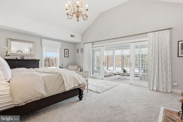 7 WOODLAND RD, Newtown, PA 18940