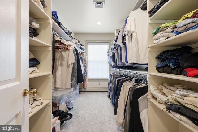 7 WOODLAND RD, Newtown, PA 18940