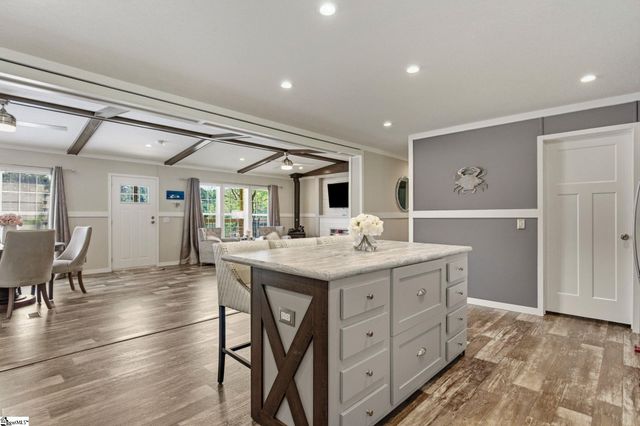 3015 Pumpkintown Highway, Pickens, SC 29671