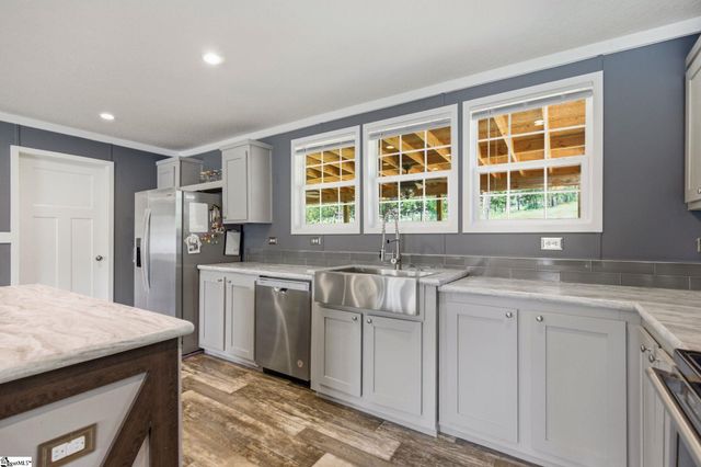 3015 Pumpkintown Highway, Pickens, SC 29671