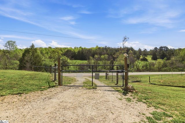 3015 Pumpkintown Highway, Pickens, SC 29671