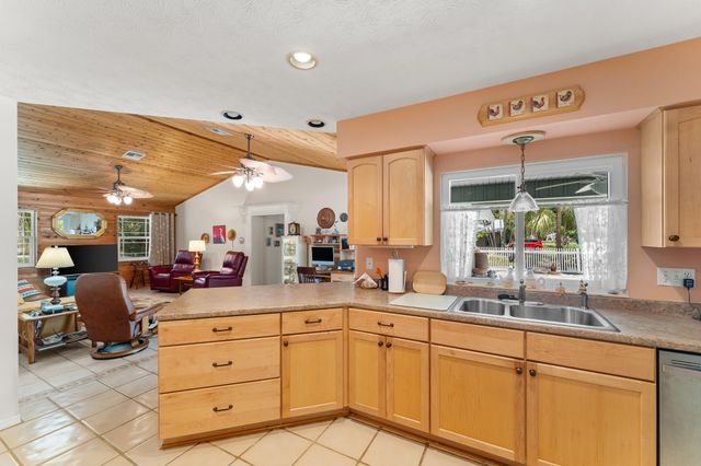 1653 SW 85th Terrace, Stuart, FL 34997