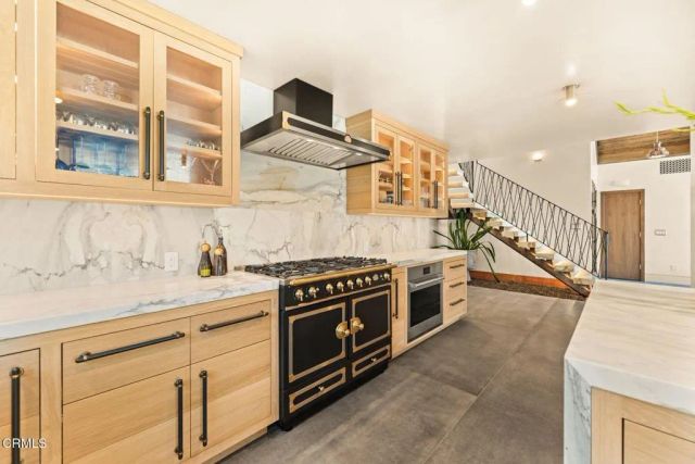 2832 Sailor Avenue, Ventura, CA 93001