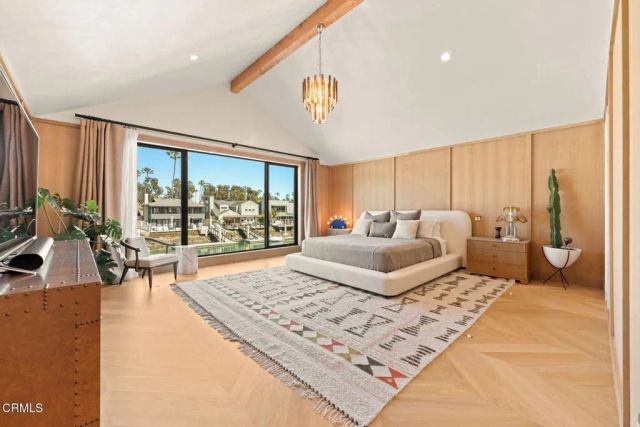 2832 Sailor Avenue, Ventura, CA 93001