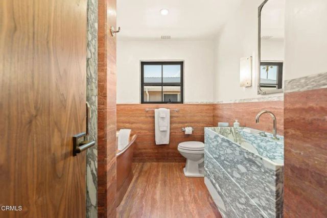 2832 Sailor Avenue, Ventura, CA 93001