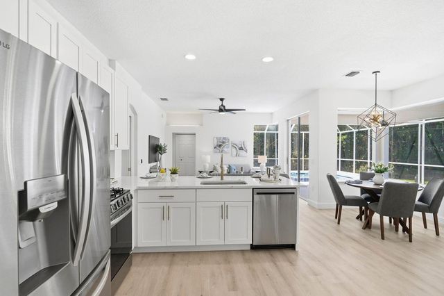 11701 WINDING WOODS WAY, Lakewood Ranch, FL 34202