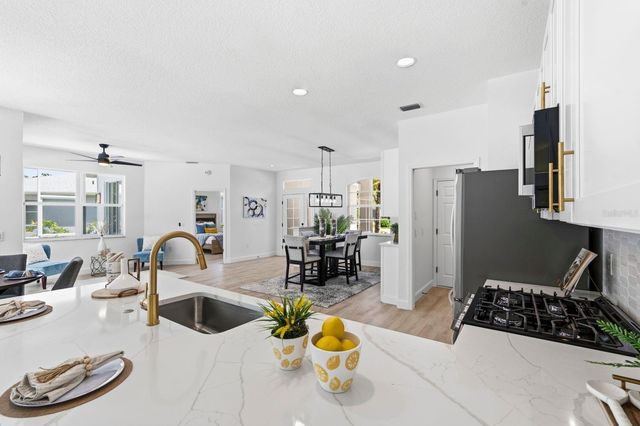 11701 WINDING WOODS WAY, Lakewood Ranch, FL 34202