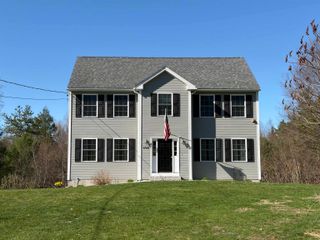 596 Haverhill Road, Chester, NH 03036