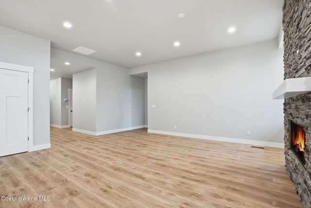 4448 W Enclave Way, Coeur D'alene, ID 83815