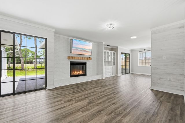 25 Lake Lorraine Circle, Shalimar, FL 32579