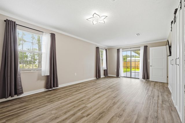 25 Lake Lorraine Circle, Shalimar, FL 32579