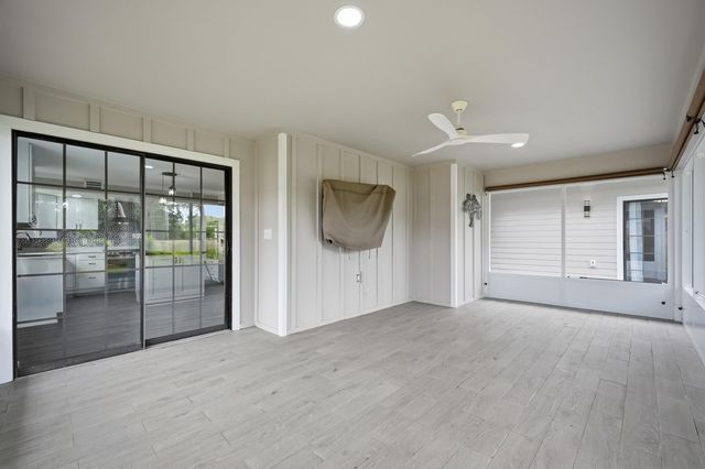 25 Lake Lorraine Circle, Shalimar, FL 32579