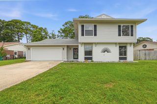 25 Lake Lorraine Circle, Shalimar, FL 32579