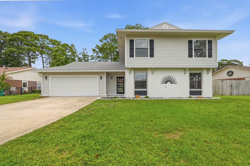 25 Lake Lorraine Circle, Shalimar, FL 32579