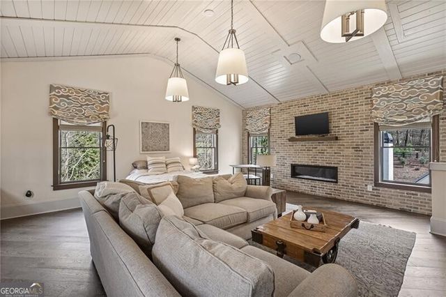 5030 Forest Circle, Milton, GA 30004