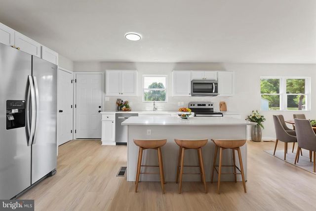 6806 S ROXBURY MILL RD, Spotsylvania, VA 22551