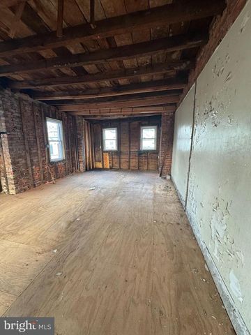 5951 KEMBLE AVE, Philadelphia, PA 19138