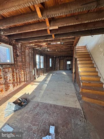 5951 KEMBLE AVE, Philadelphia, PA 19138