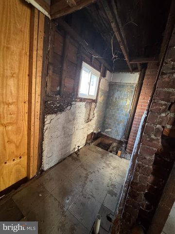 5951 KEMBLE AVE, Philadelphia, PA 19138