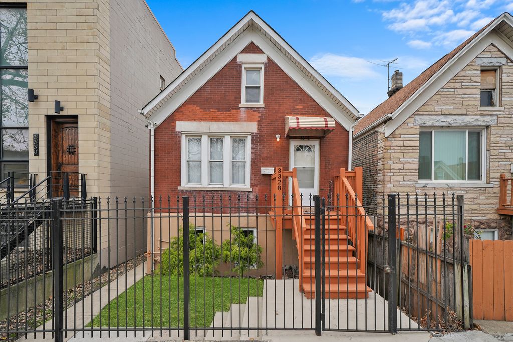 3328 S Damen Avenue, Chicago, IL 60608