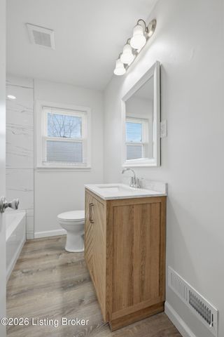 2236 Deveron Dr, Louisville, KY 40216