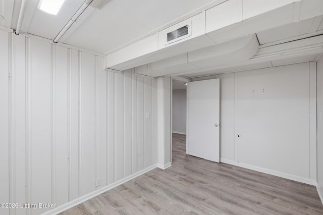 2236 Deveron Dr, Louisville, KY 40216