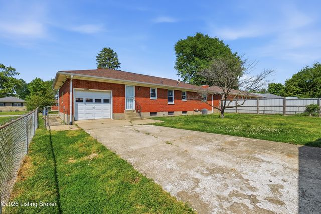 2236 Deveron Dr, Louisville, KY 40216