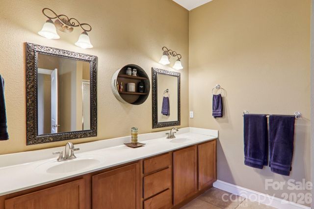 59 Eagle Chase Lane, Etowah, NC 28729