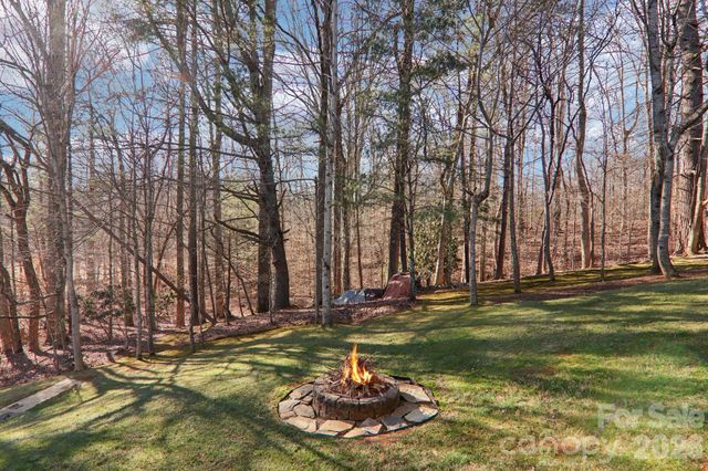 59 Eagle Chase Lane, Etowah, NC 28729