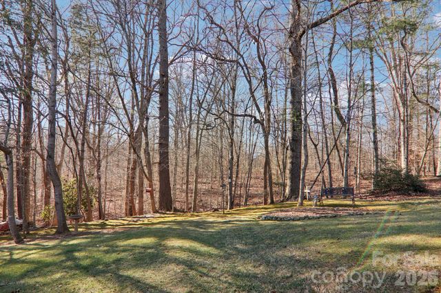 59 Eagle Chase Lane, Etowah, NC 28729