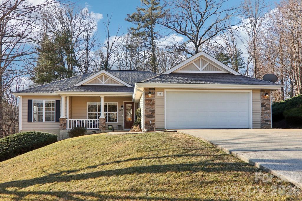 59 Eagle Chase Lane, Etowah, NC 28729