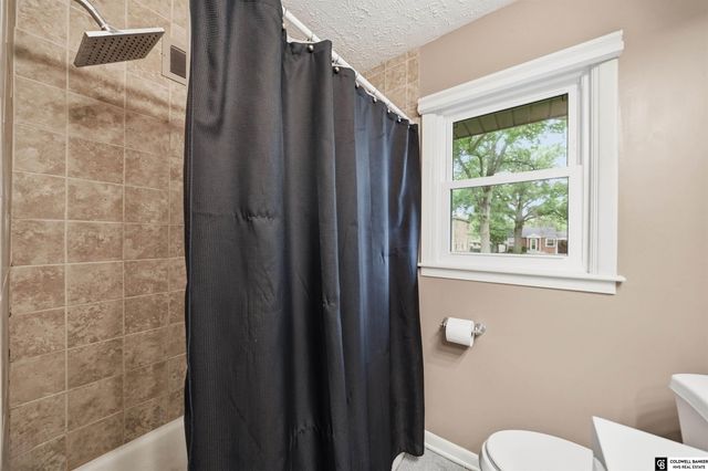 700 S 50th Street, Lincoln, NE 68510