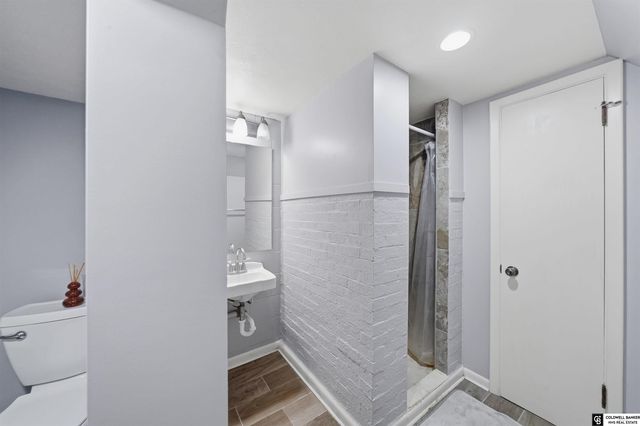 700 S 50th Street, Lincoln, NE 68510
