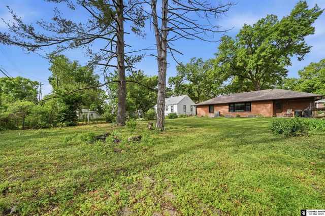700 S 50th Street, Lincoln, NE 68510