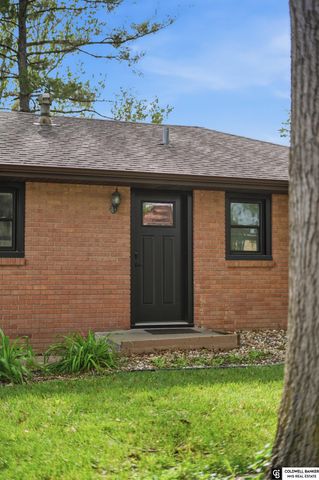 700 S 50th Street, Lincoln, NE 68510