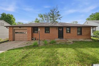 700 S 50th Street, Lincoln, NE 68510