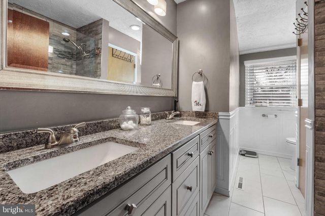 230 MARION AVE, Westville, NJ 08093